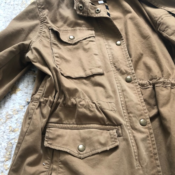 GAP Khaki Colored Spring Jacket! - Picture 3 of 5